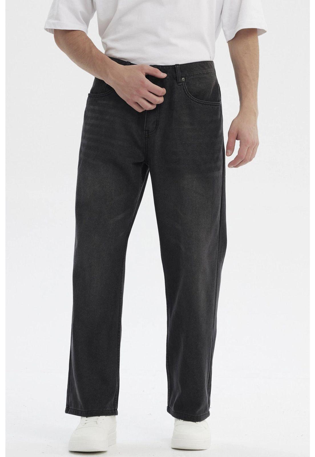 Jeans Hombre 643 Calce Recto Gris Oscuro-0