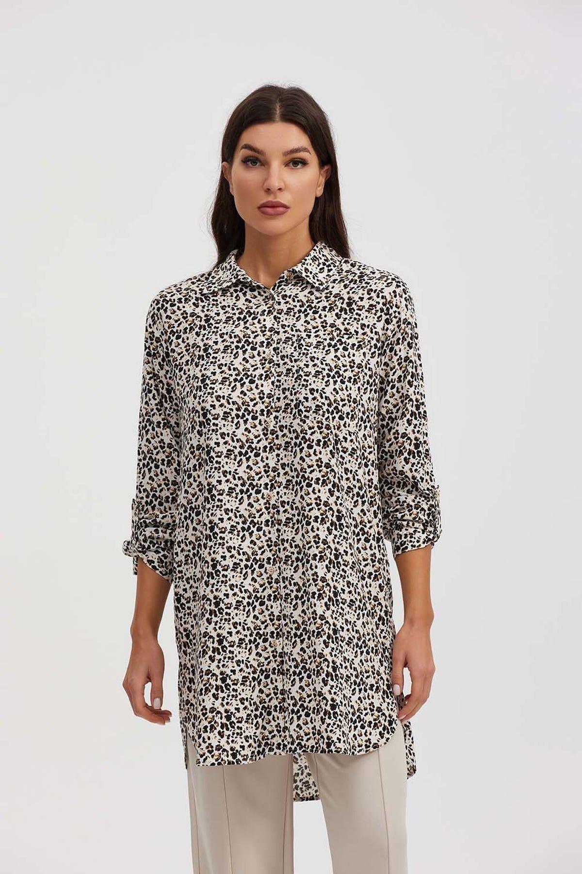 Blusa Mujer Larga Con Botón Parche Beige-3
