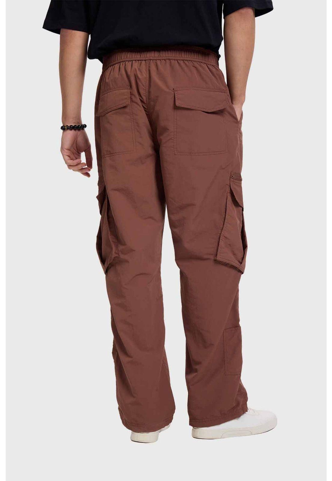 Pantalón Hombre Cargo Parachute Café-2