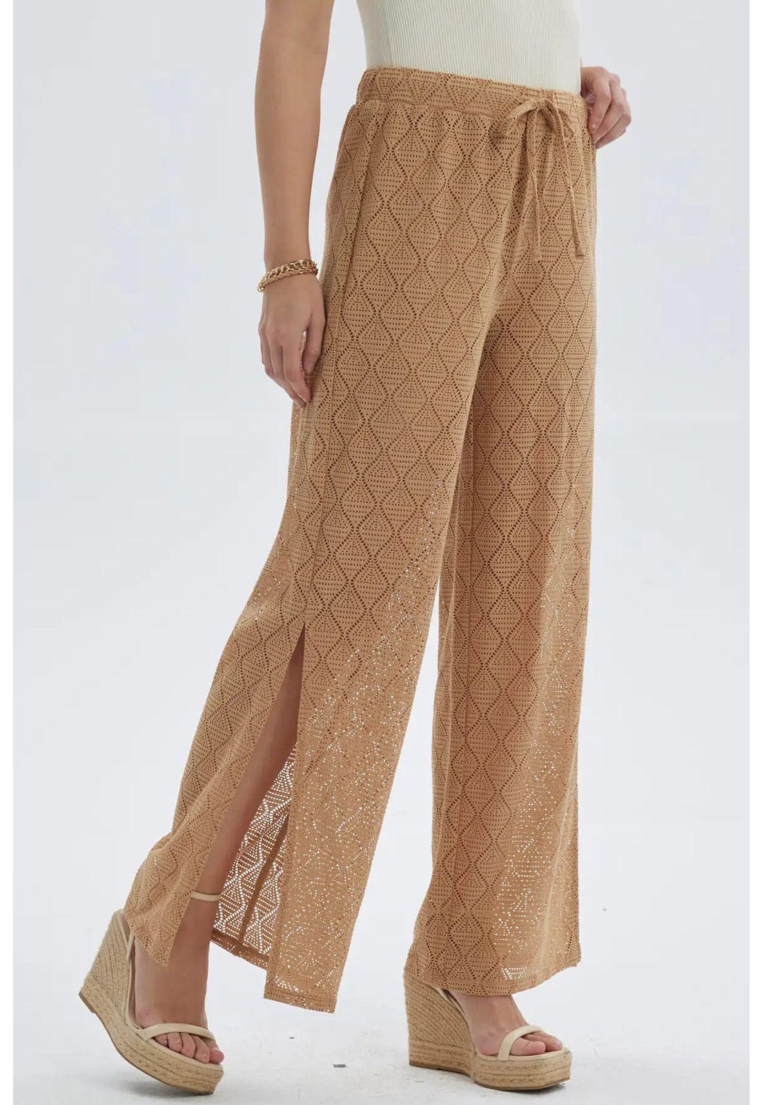 Pantalón Mujer Calado Abertura Pierna Camel-1