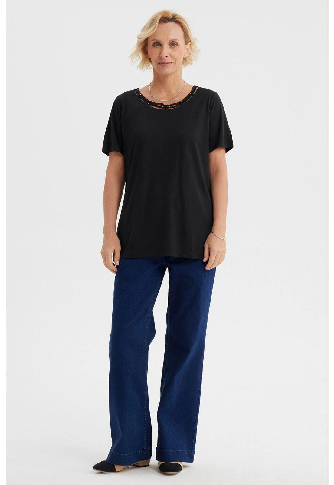 Polera Mujer Detalle Cuello Negro-3