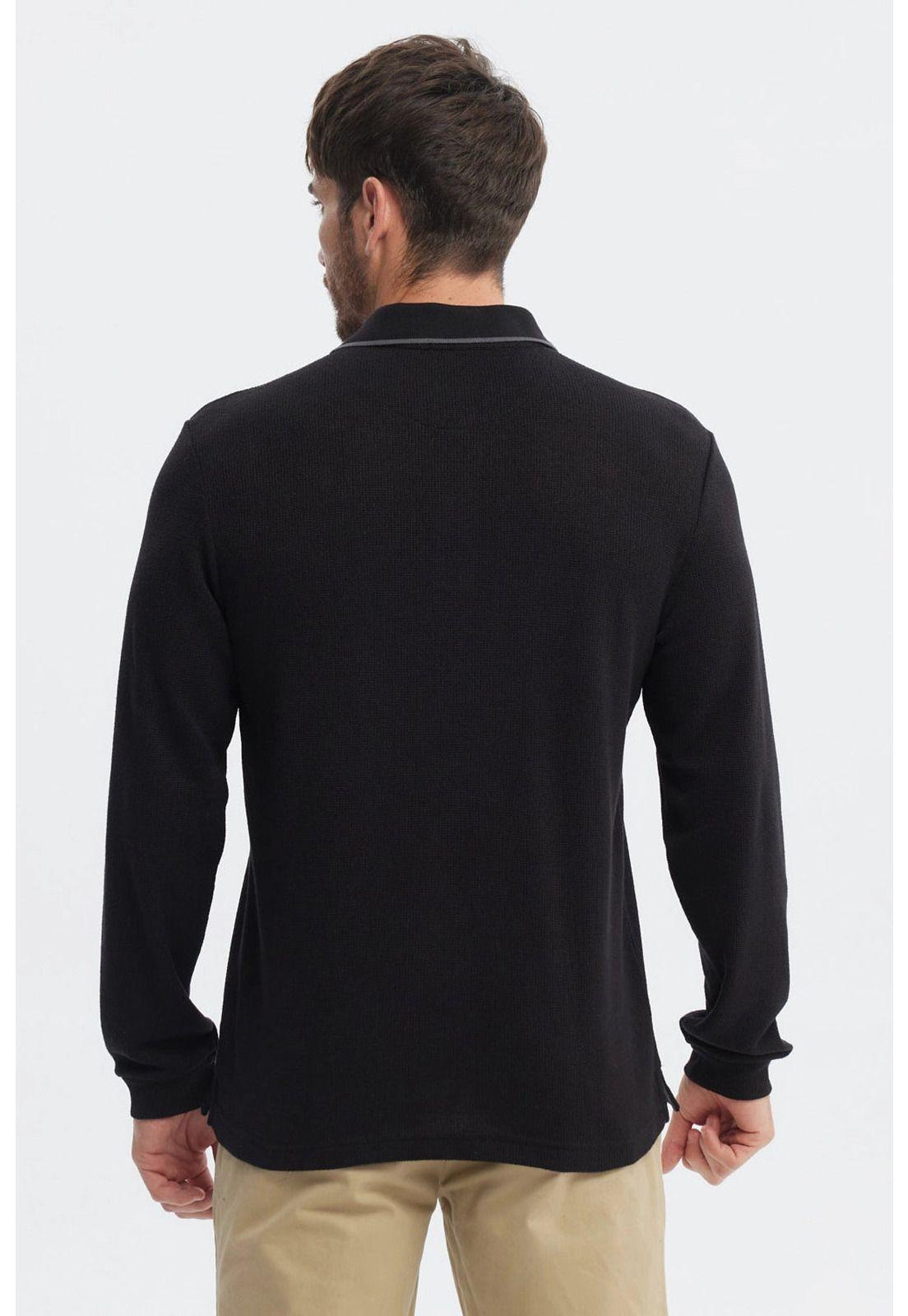 Polera Hombre Textura Con Botón Negro-2