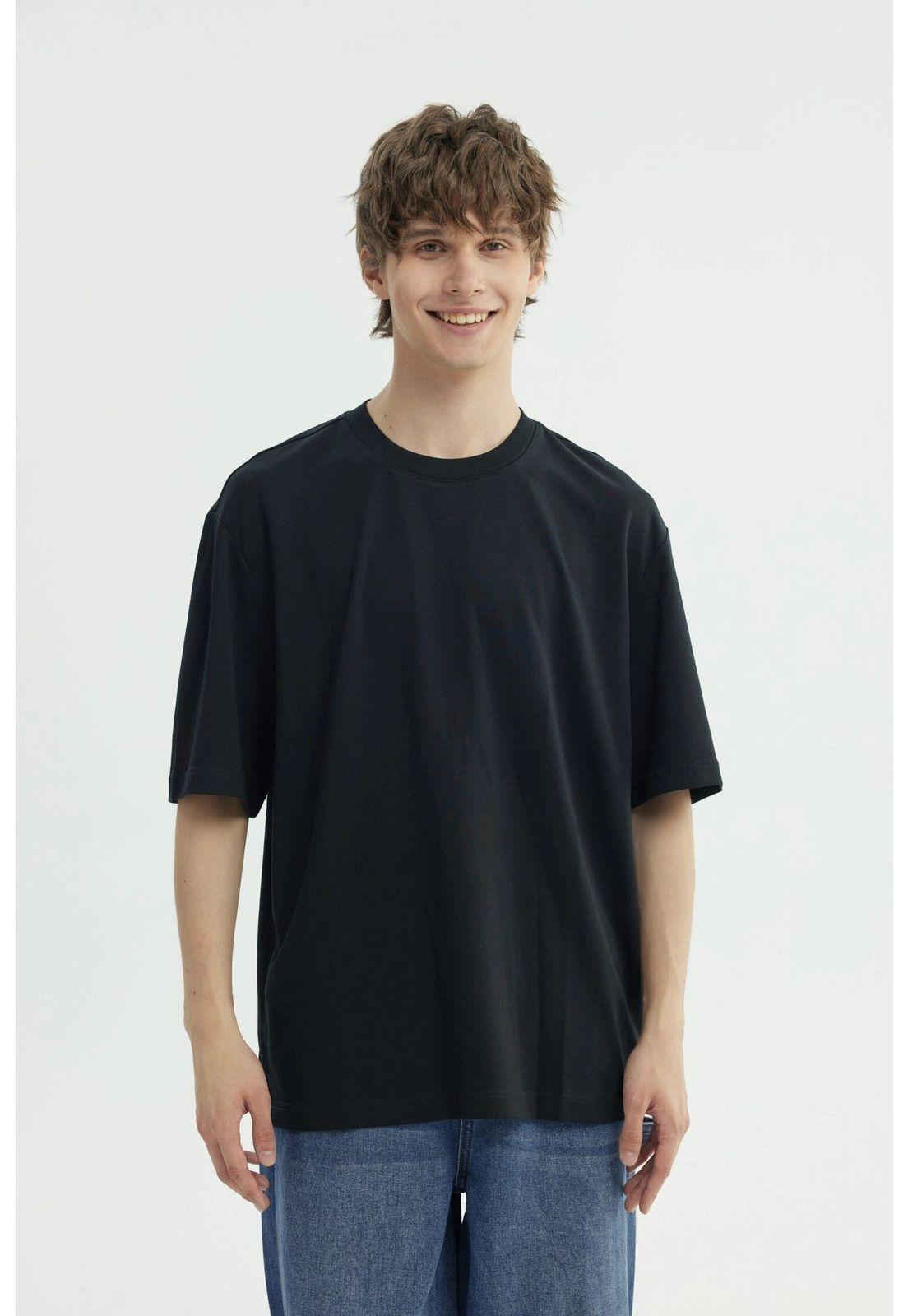 Polera Hombre Oversize Negro - Xlll-0
