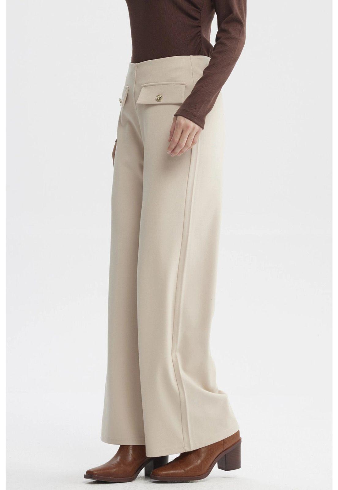 Pantalón Mujer Calce Recto Tapeta Botones Arena-1