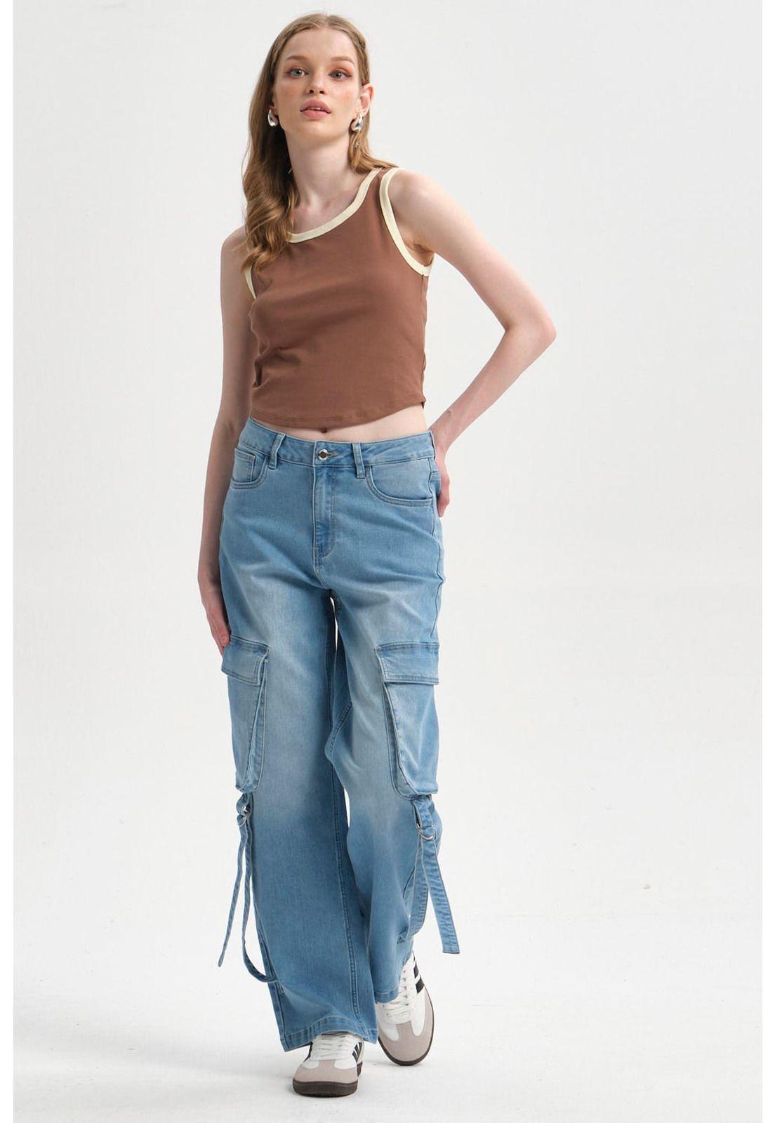 Jeans Mujer Calce Recto Cargo Amarra Azul Claro-3