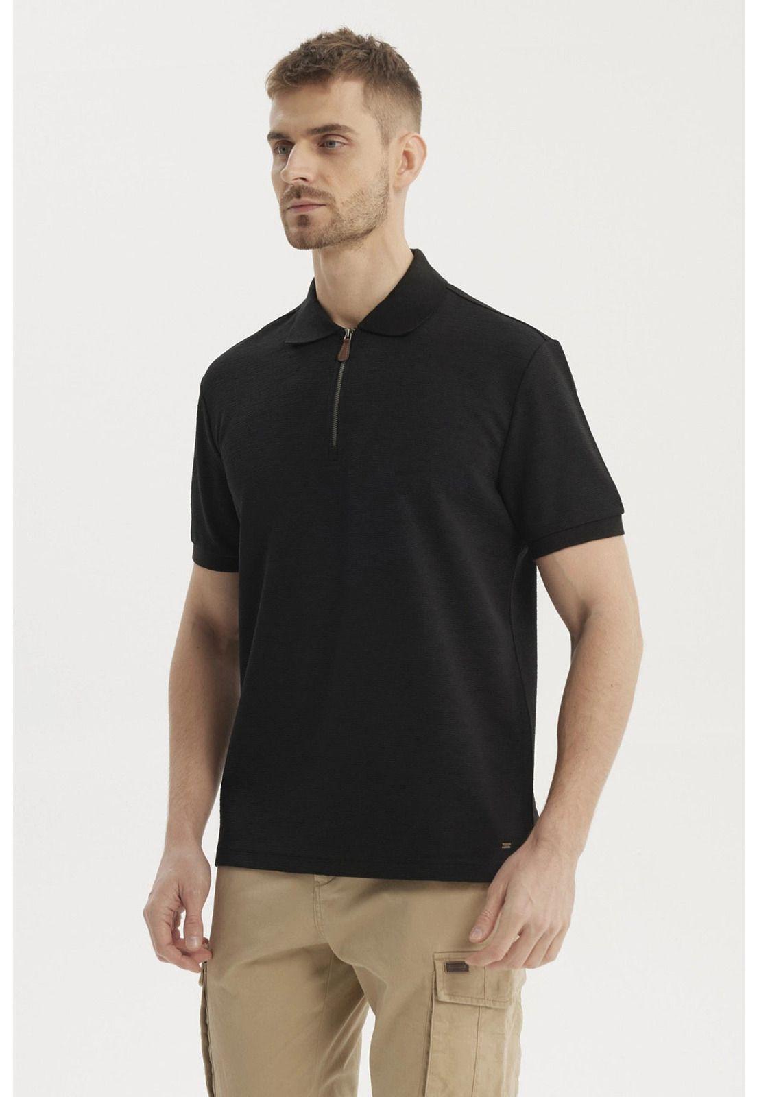 Polera Hombre Textura Vertical Negro-1