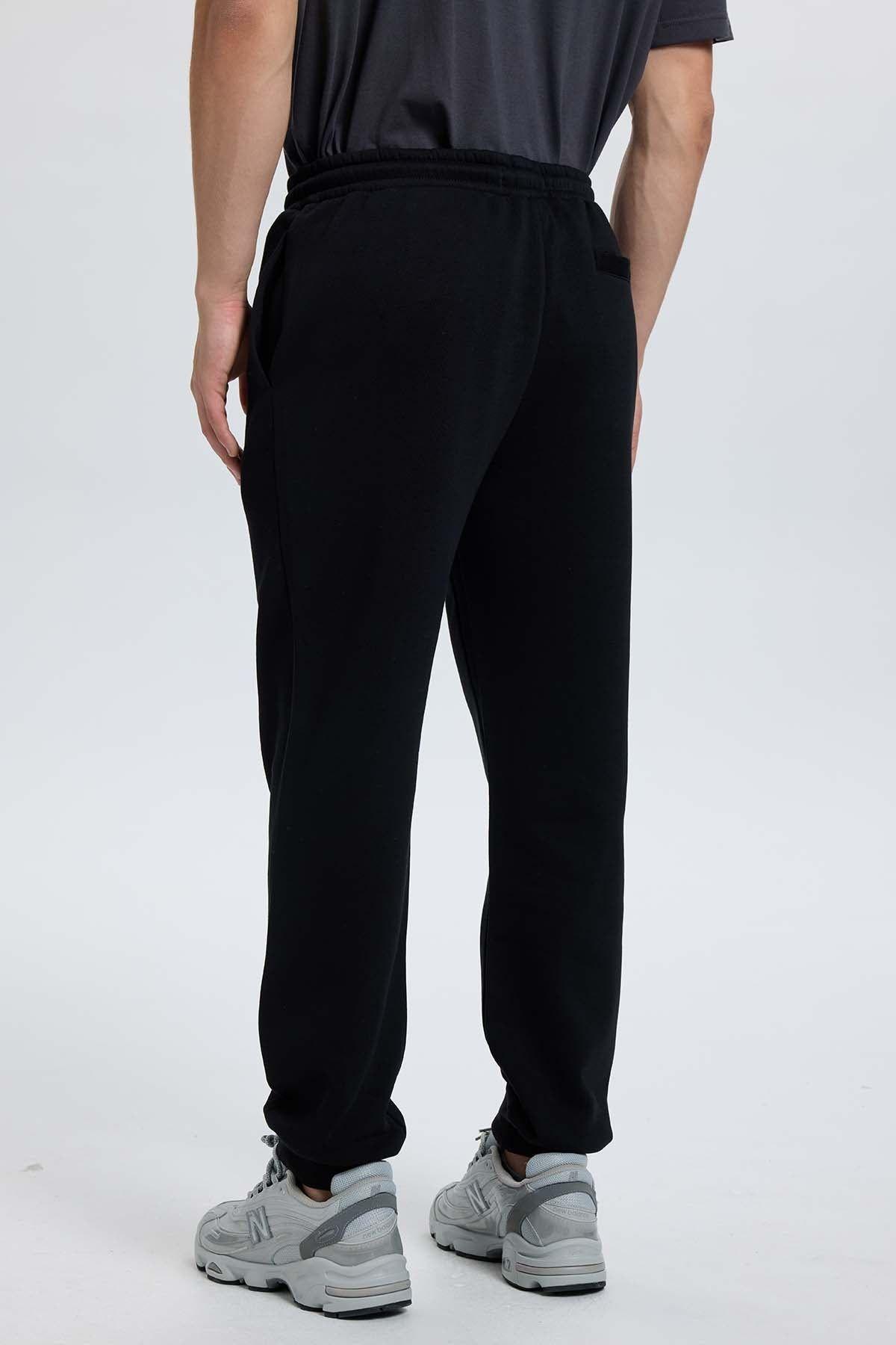 Pantalón Buzo Hombre Jogger Negro-2