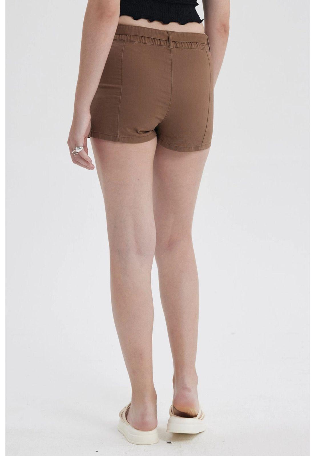 Short Mujer Short Con Cinturón Chocolate-2