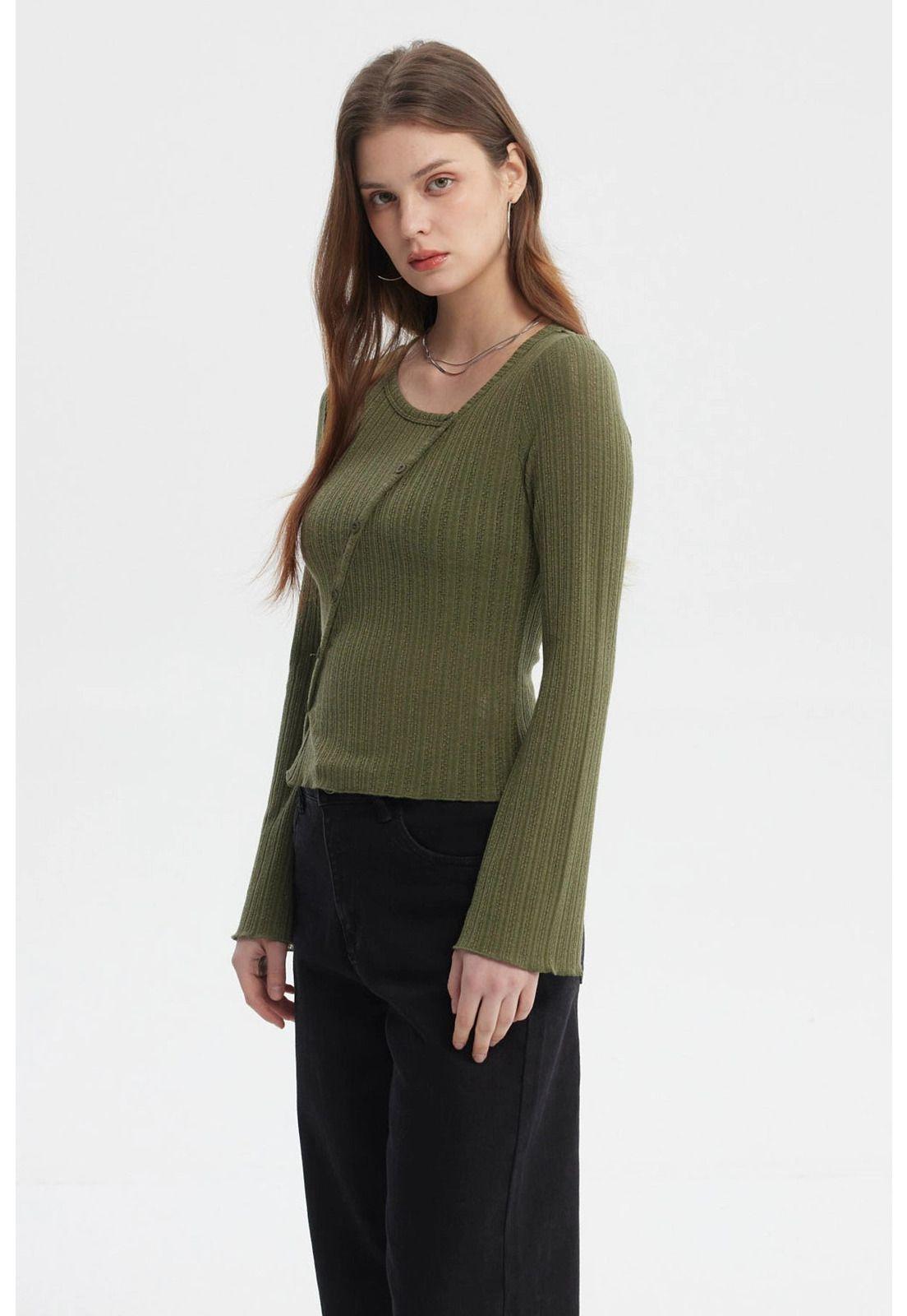 Polera Mujer Asimétrica Botones Verde Militar Claro-1