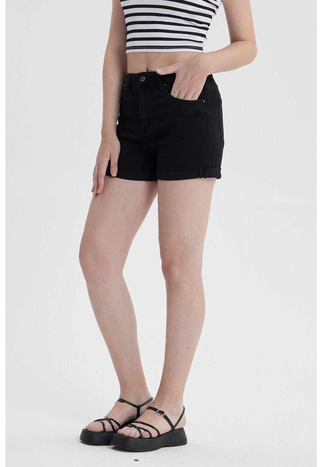 Short Mujer Mom Tiro Alto Negro-1