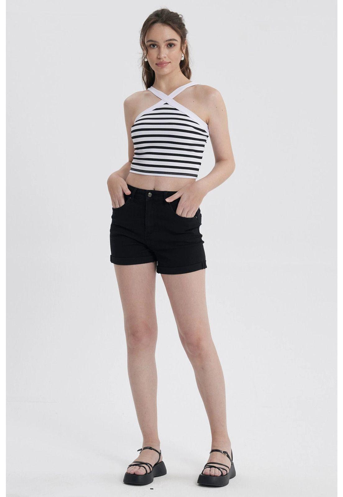Short Mujer Mom Tiro Alto Negro-3