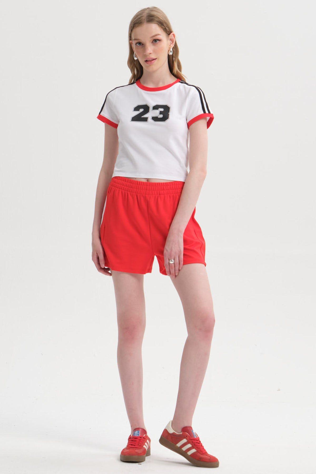 Short Mujer Raya Costado Rojo-3