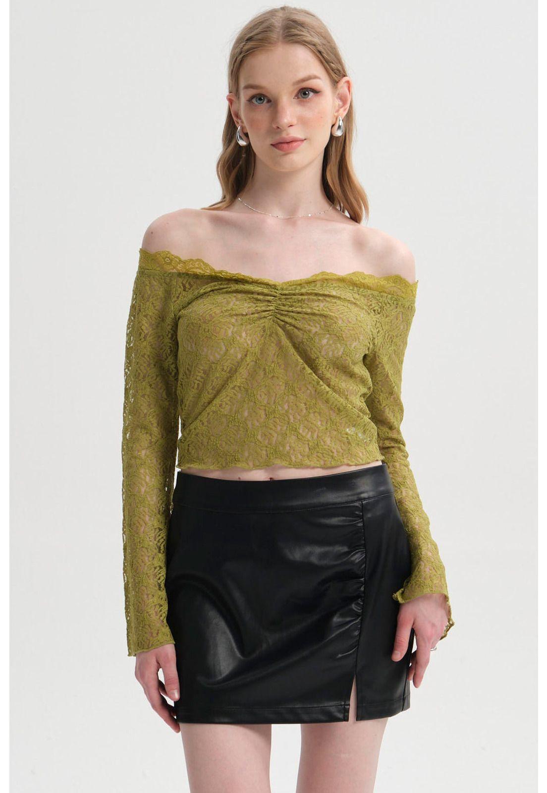 Polera Mujer Encaje Flare Verde Claro-0