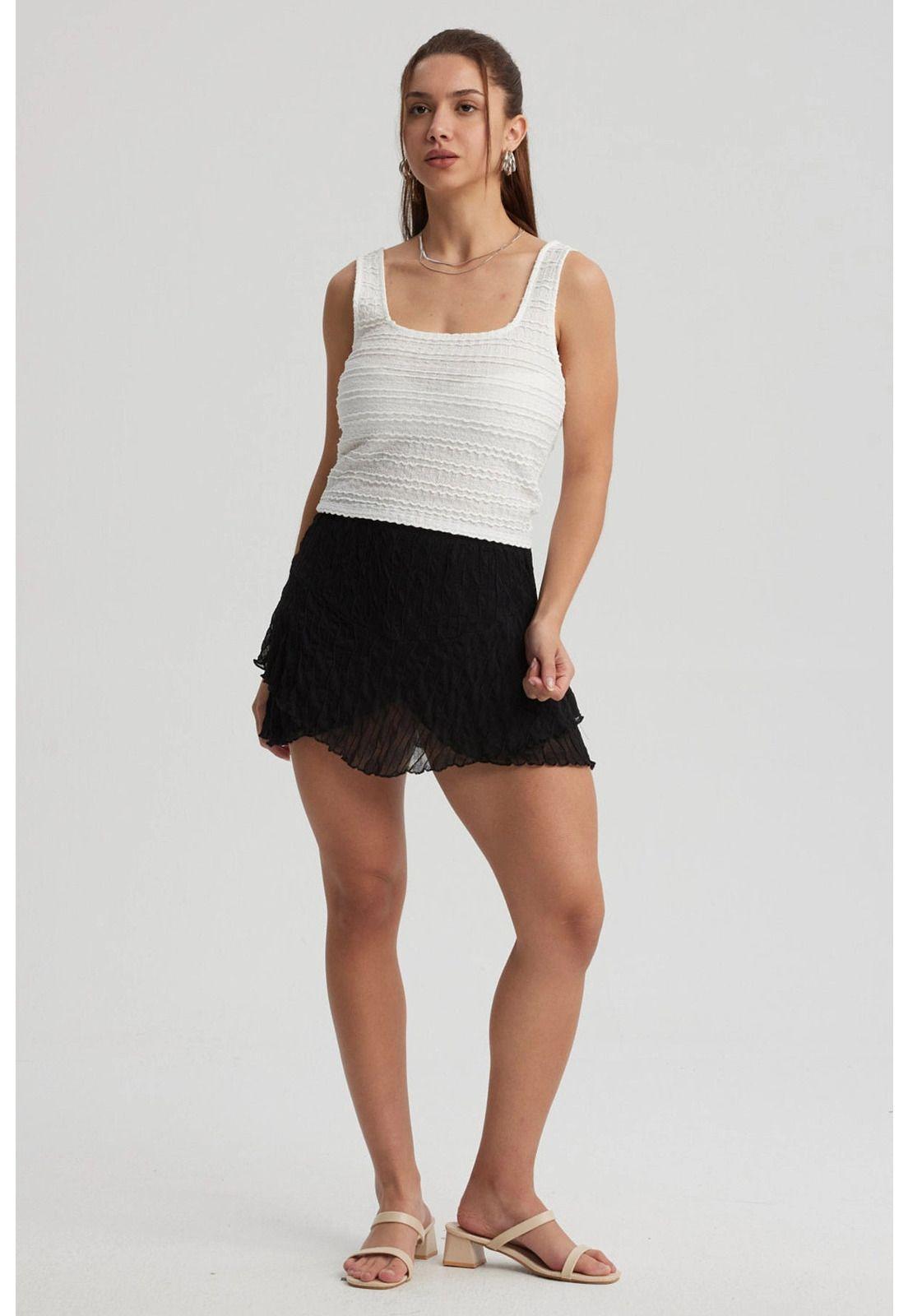 Short Mujer Panal Y Vuelos Negro-3