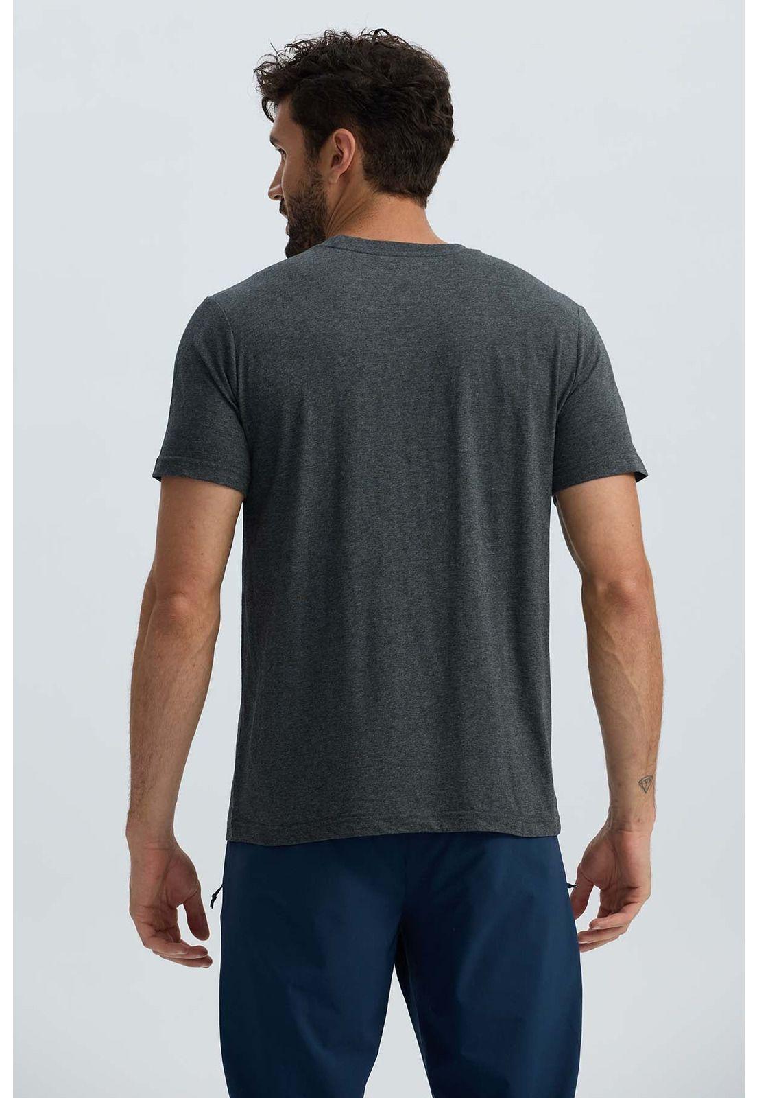 Polera Hombre Básica Con Bolsillo Gris Oscuro-2