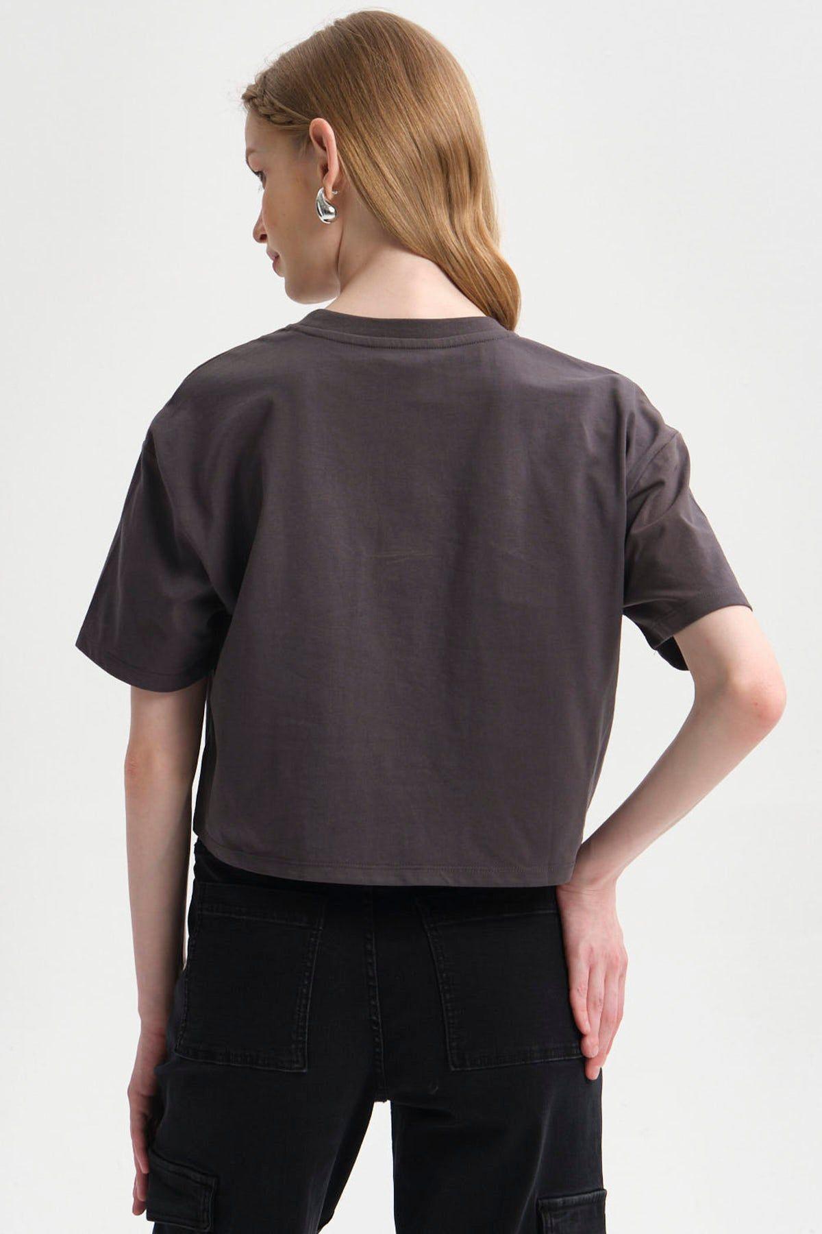 Polera Mujer Print Crop Gris Marengo-2