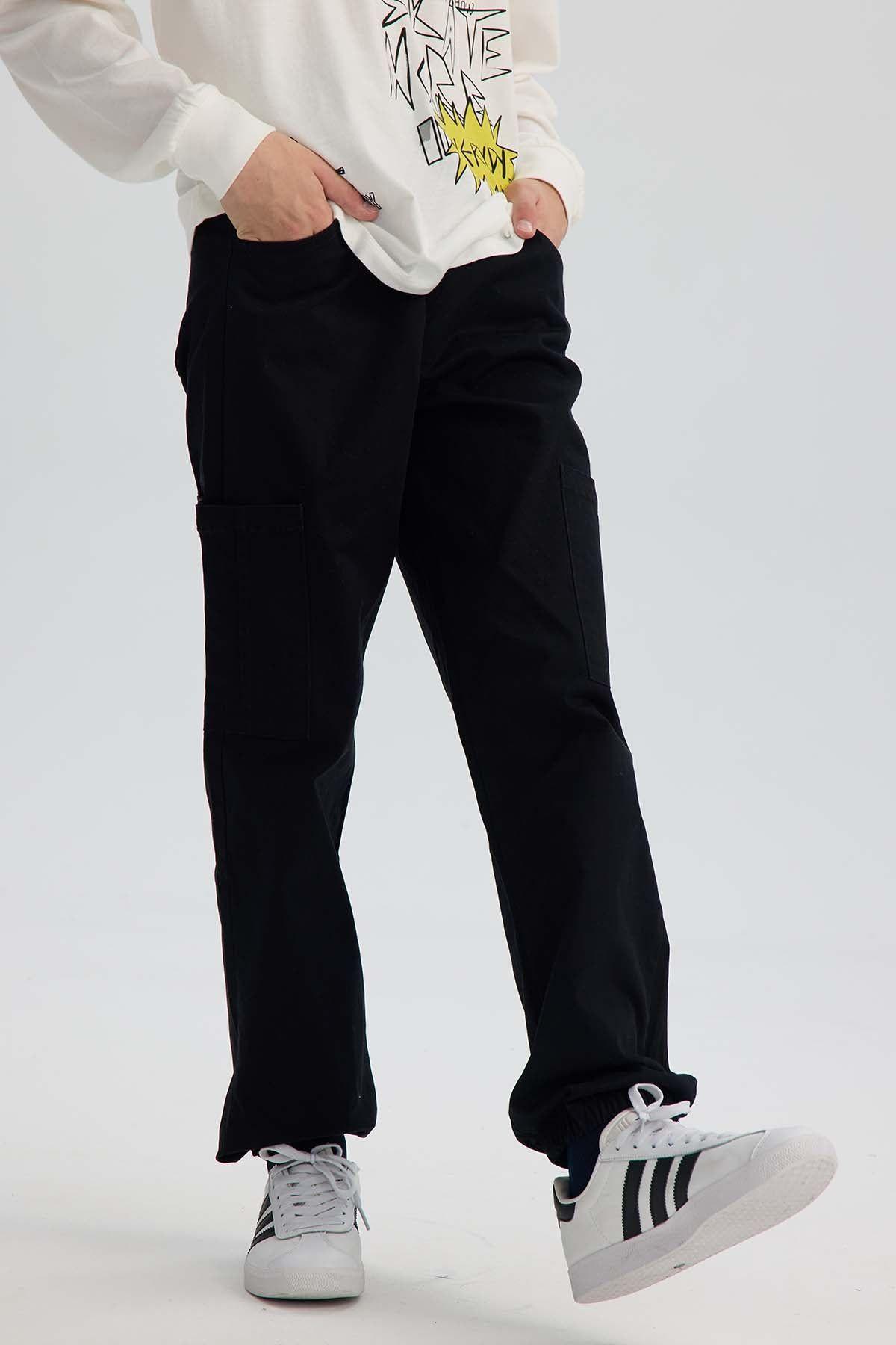 Pantalón Niño Jogger Cargo Negro-0