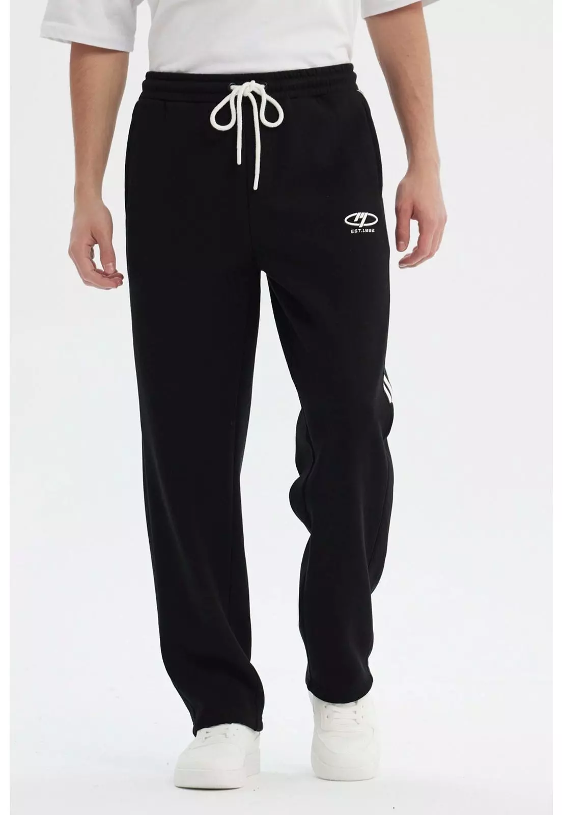 Pantalón Buzo Hombre Calce Recto Negro - Xll-0