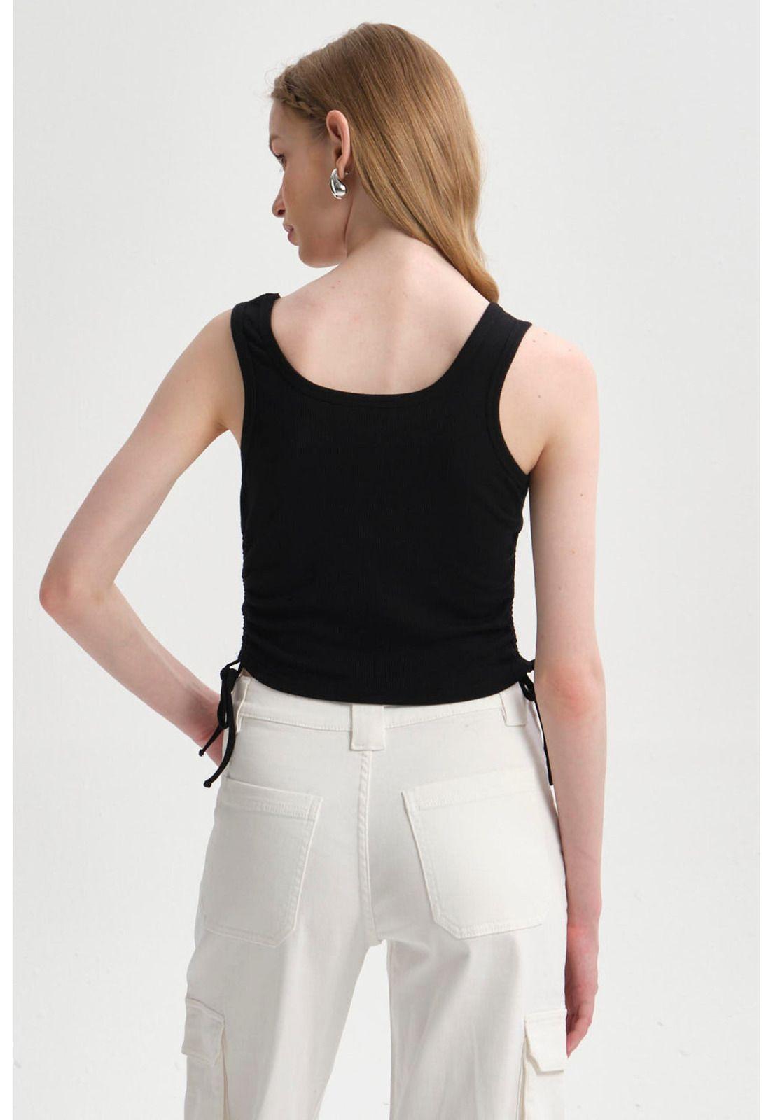 Polera Mujer Recogido Costado Negro - V-2