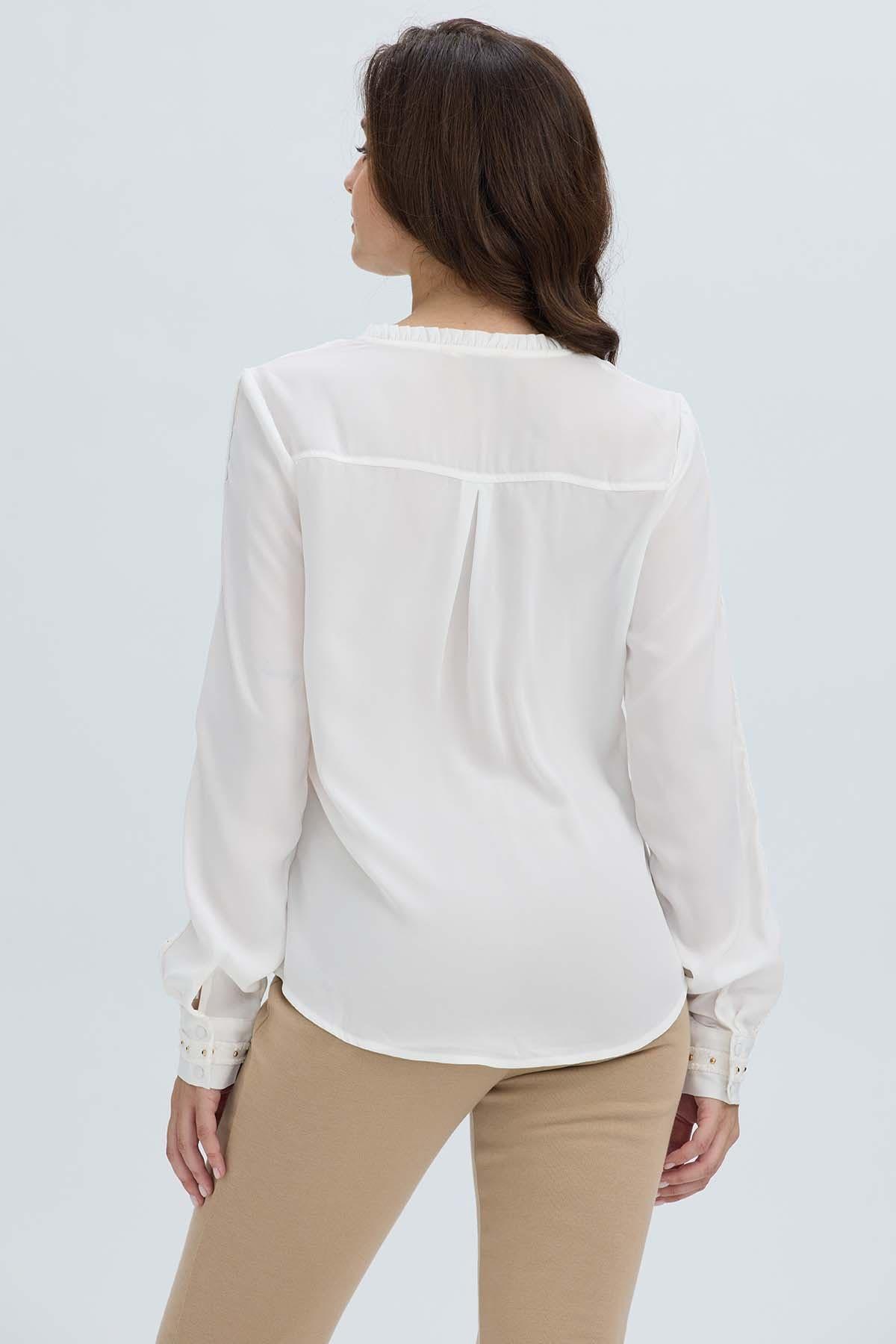Blusa Mujer Abotonada Aplicación Crudo II-2