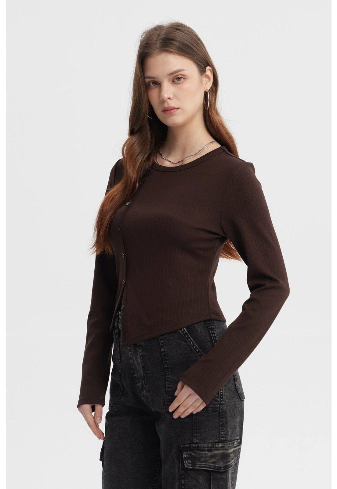 Polera Mujer Corte Diagonal Café Oscuro-1