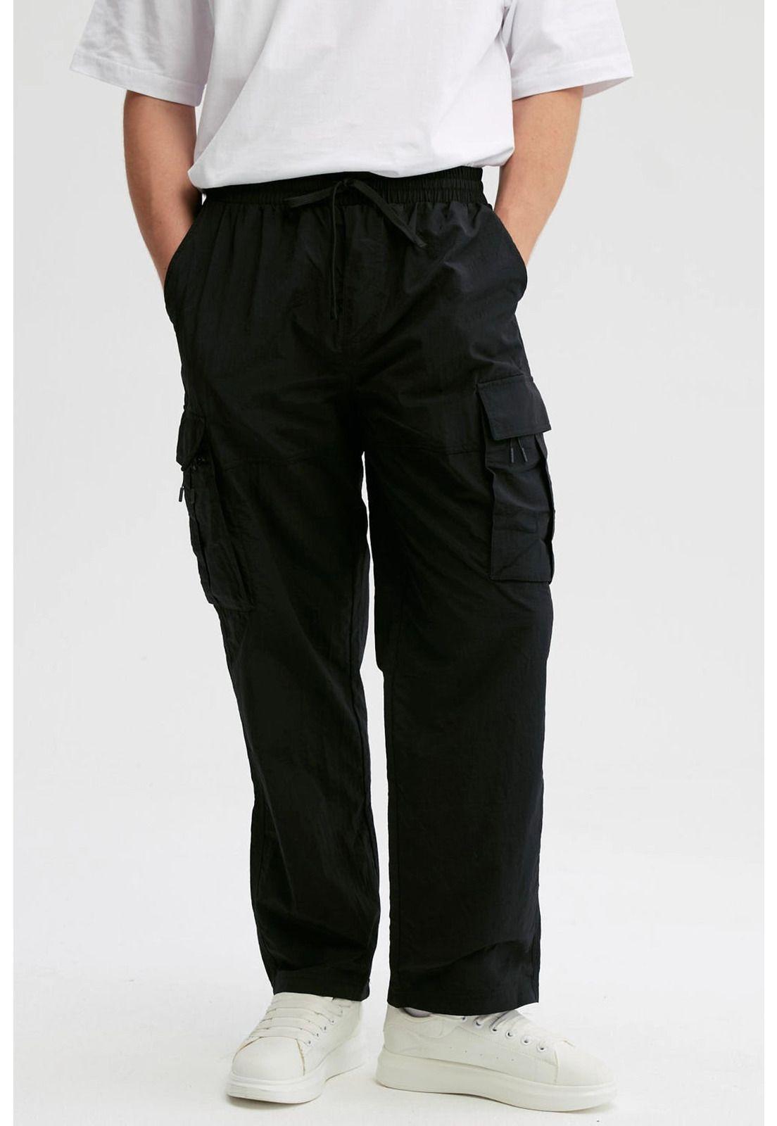 Pantalón Hombre Cargo Nylon Negro-0