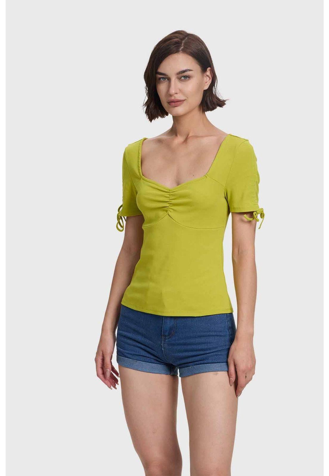 Polera Mujer Escote Corazón Verde-1