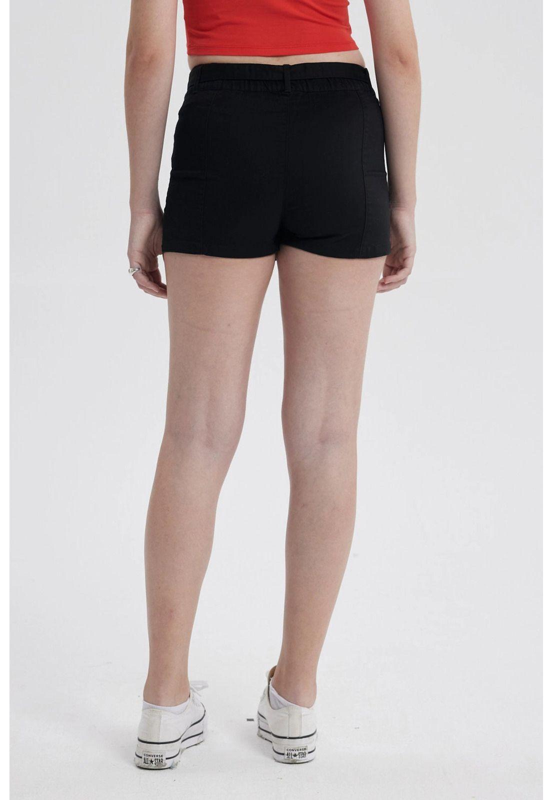 Short Mujer Short Con Cinturón Negro-2