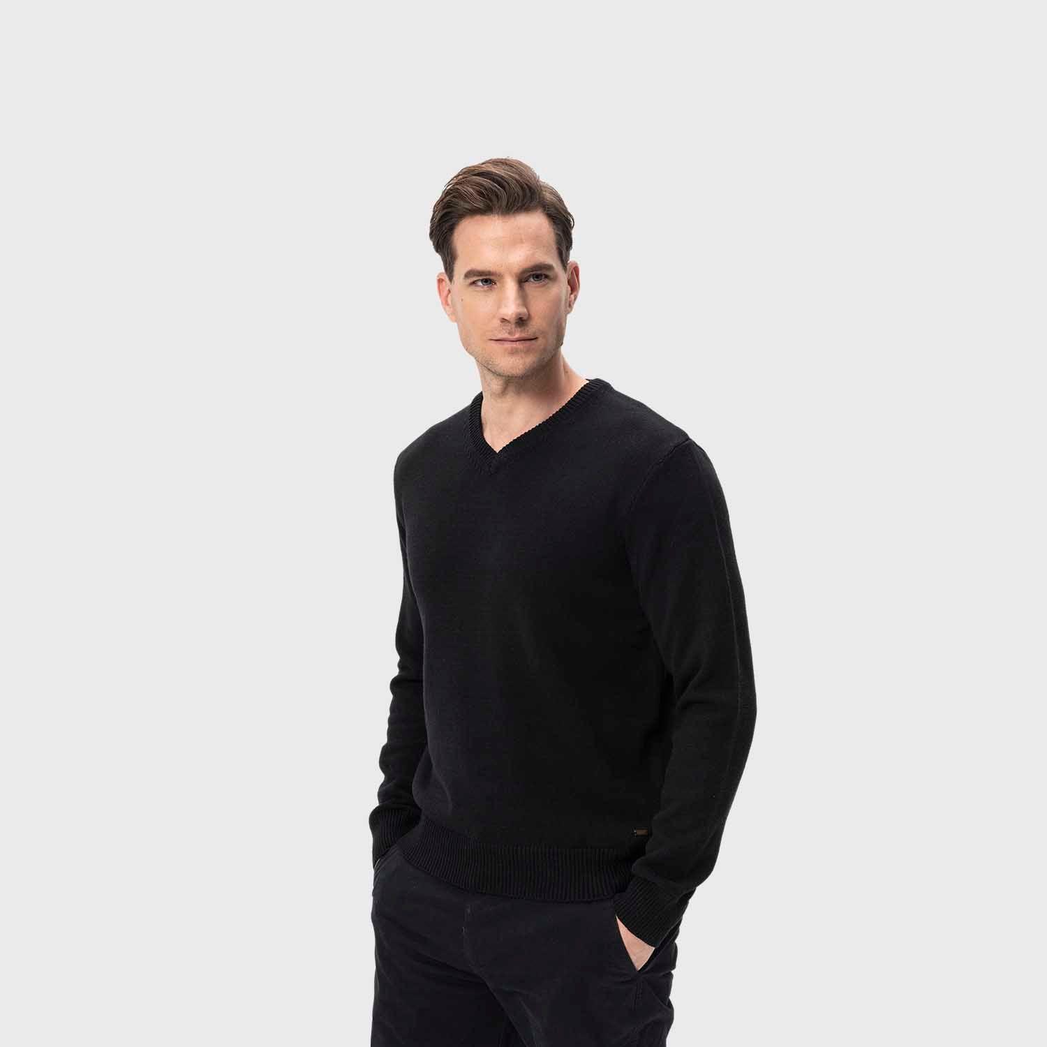 Sweater Hombre Cuello V Básico Negro Fashion's Park-1