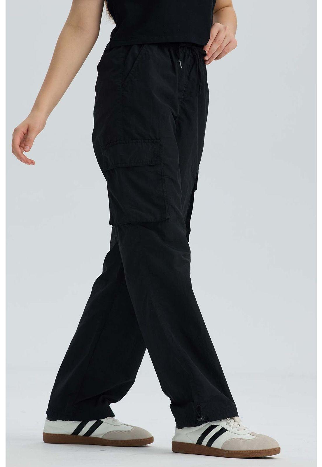 Pantalón Niña Parachute Cargo Negro-1