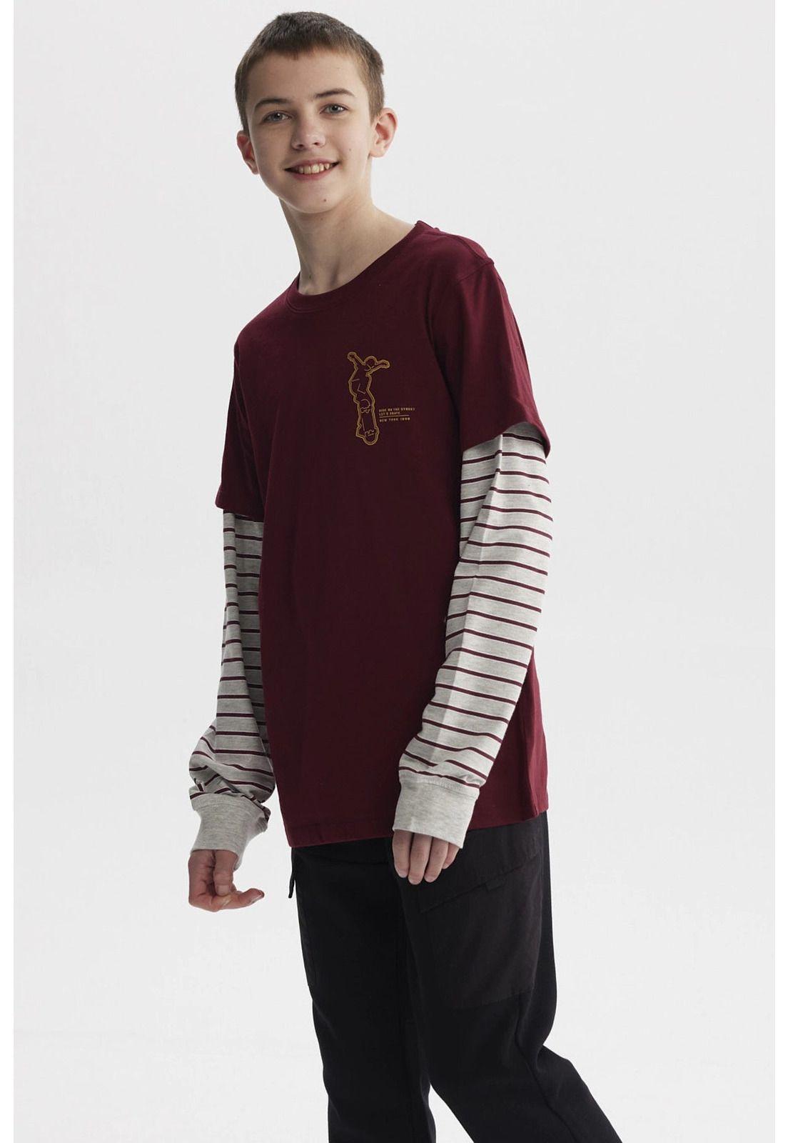 Polera Niño Doble Mangas Estampada Burdeo-1