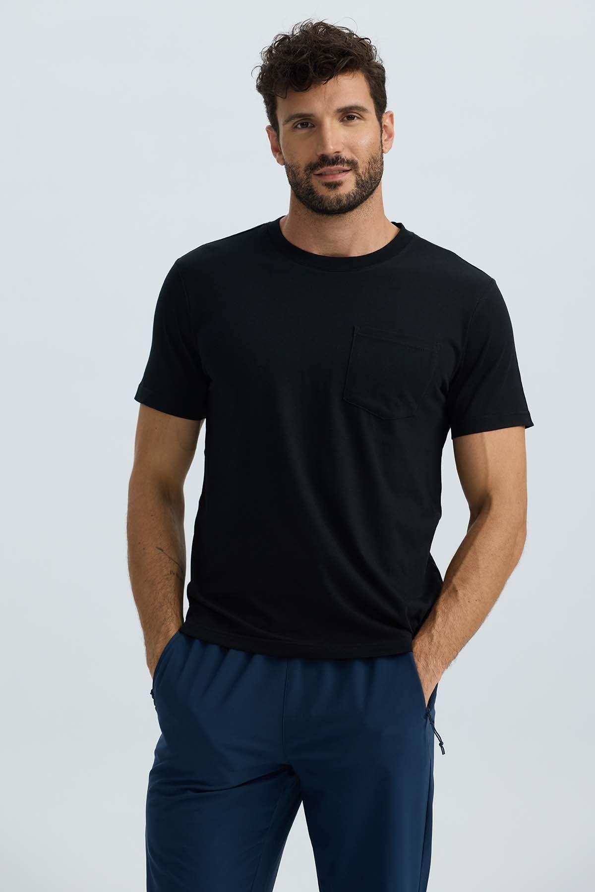 Polera Hombre Básica Con Bolsillo Negro-1