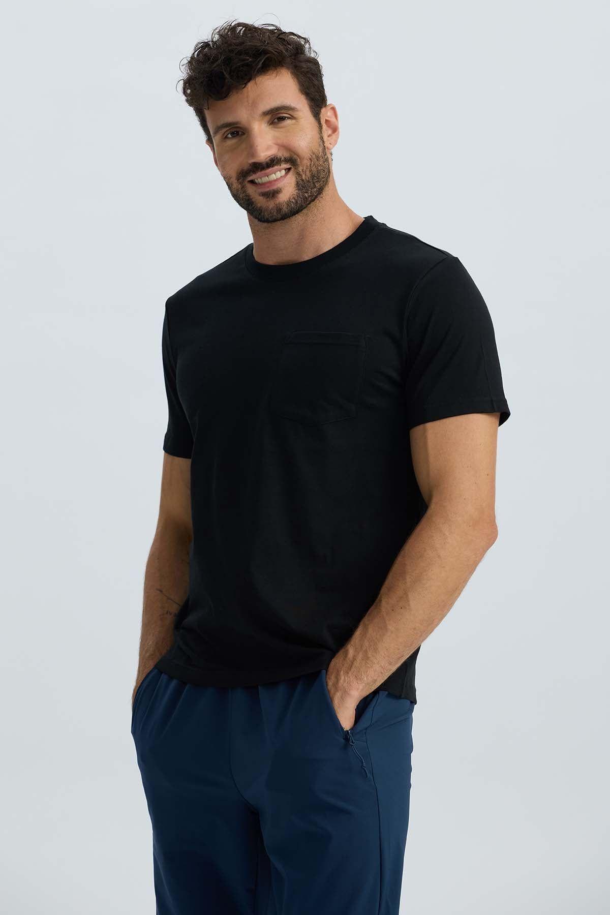 Polera Hombre Básica Con Bolsillo Negro-2