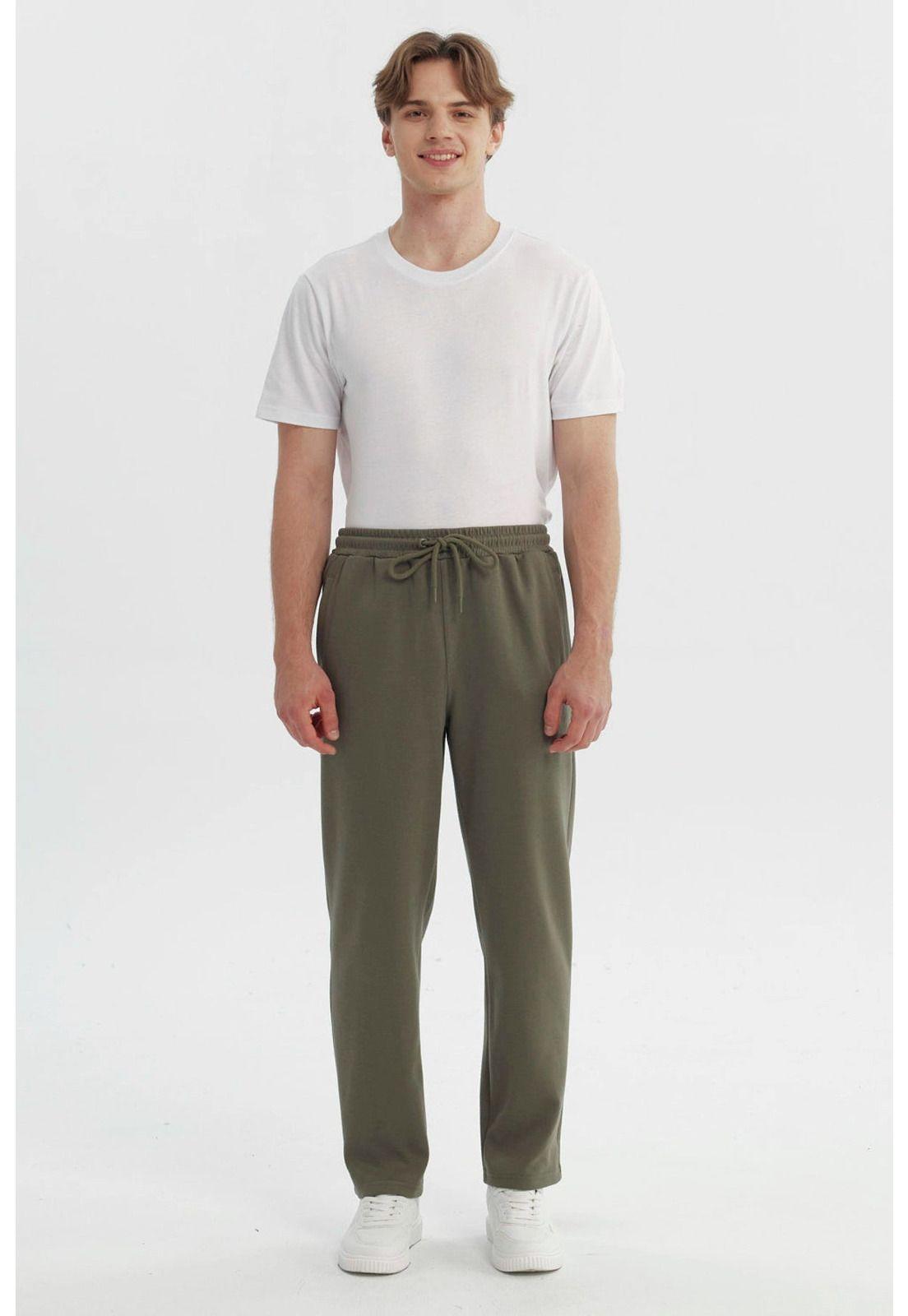 Pantalón Buzo Hombre Slim Verde Militar-3