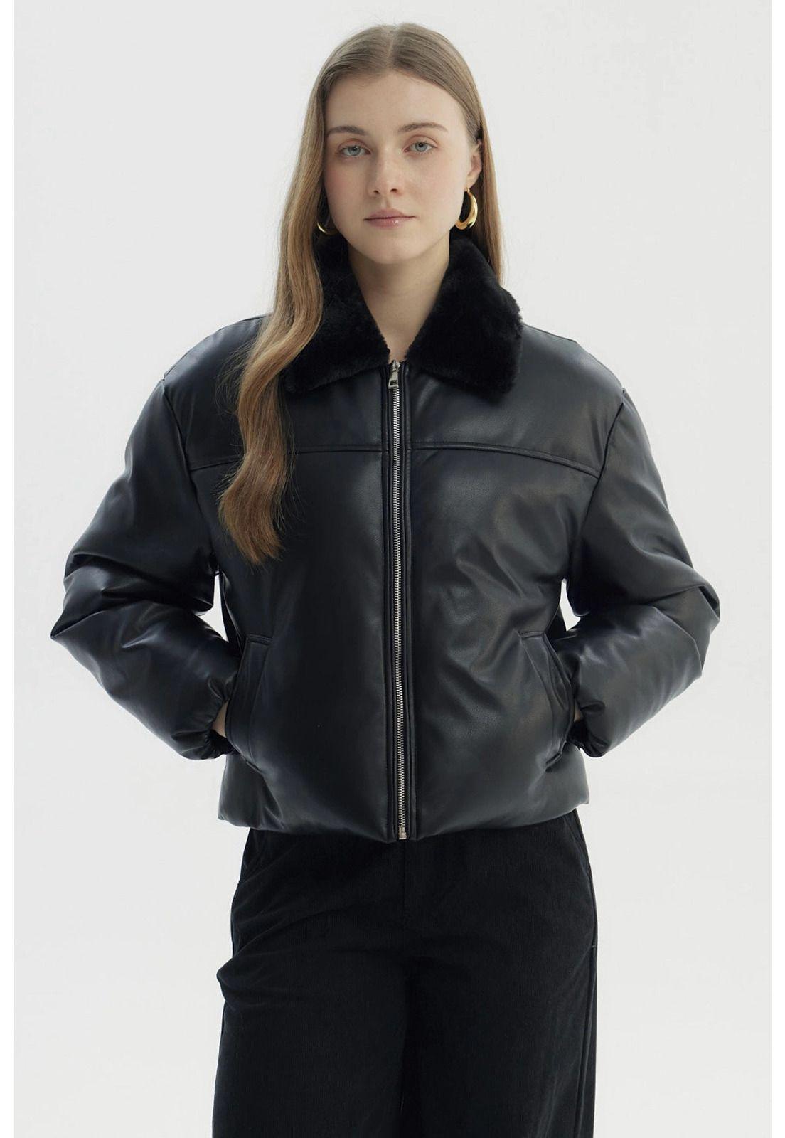 Parka Mujer Wide Acolchado Negro-0