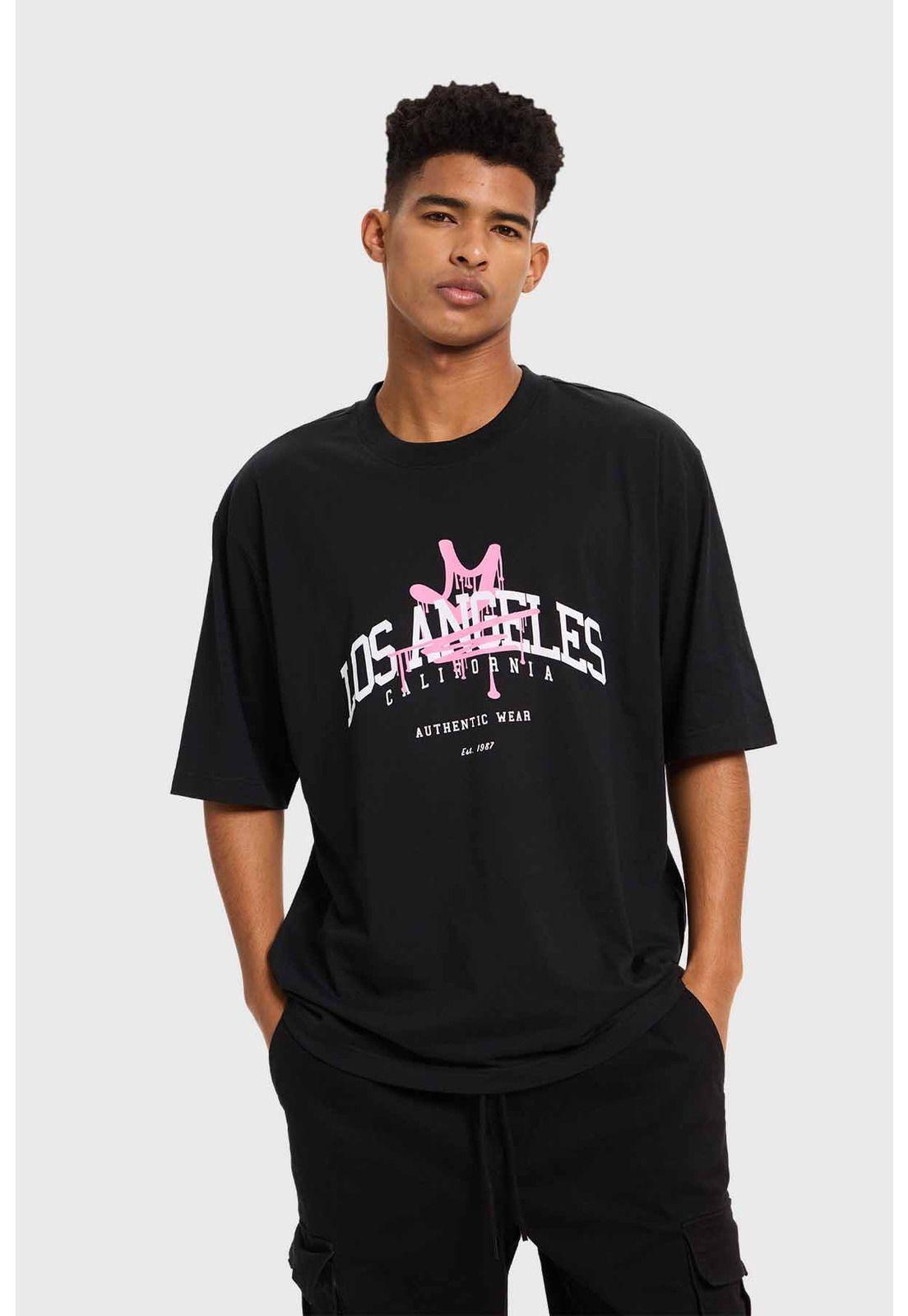 Polera Hombre College Graffiti Negro-0