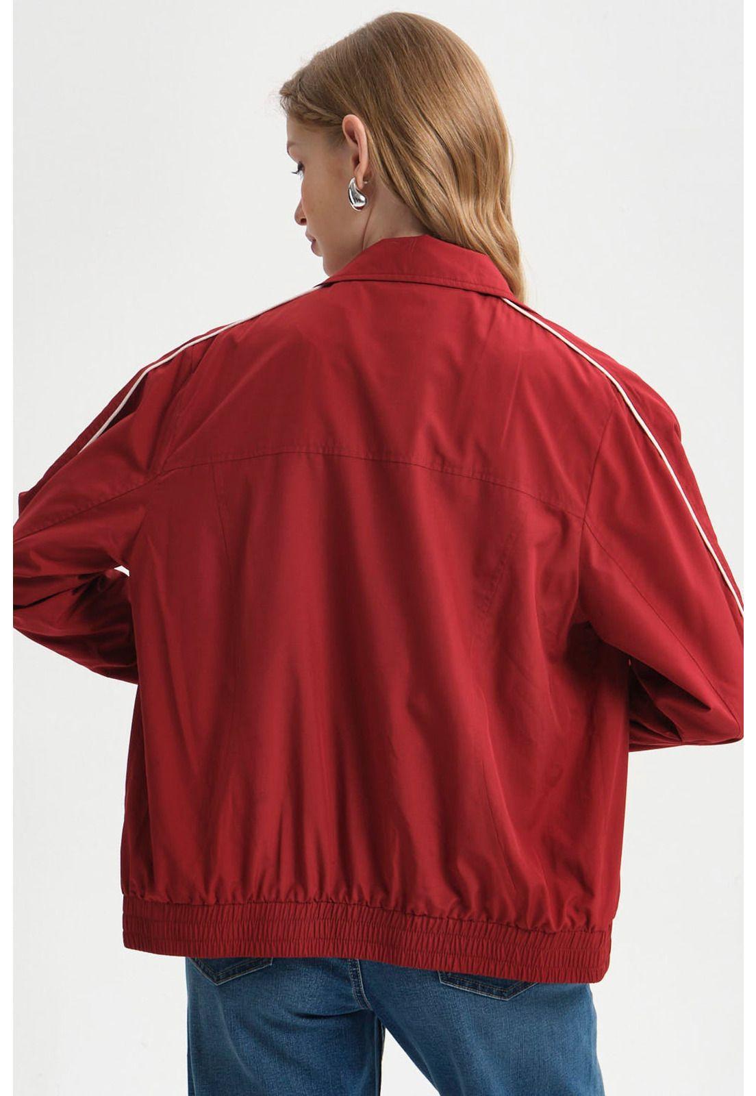 Chaqueta Mujer Cortaviento Burdeo-2