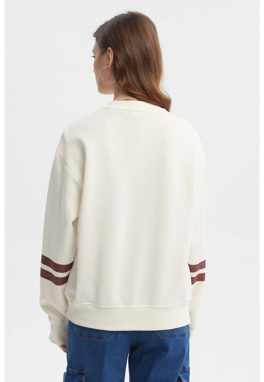 Polerón Mujer Conjunto Crema-2