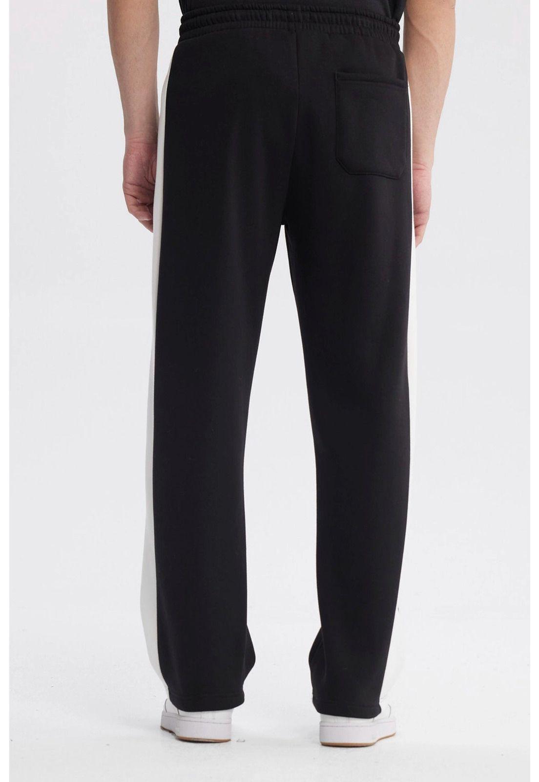 Pantalón Buzo Hombre Calce Recto Negro - lV-2