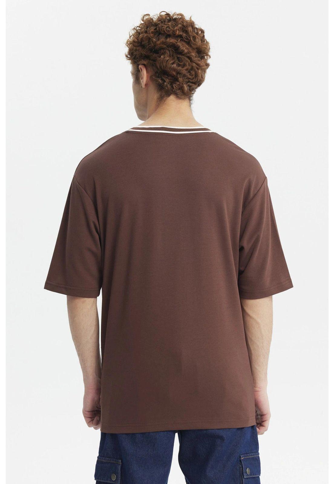 Polera Hombre Slim Chocolate - lV-2