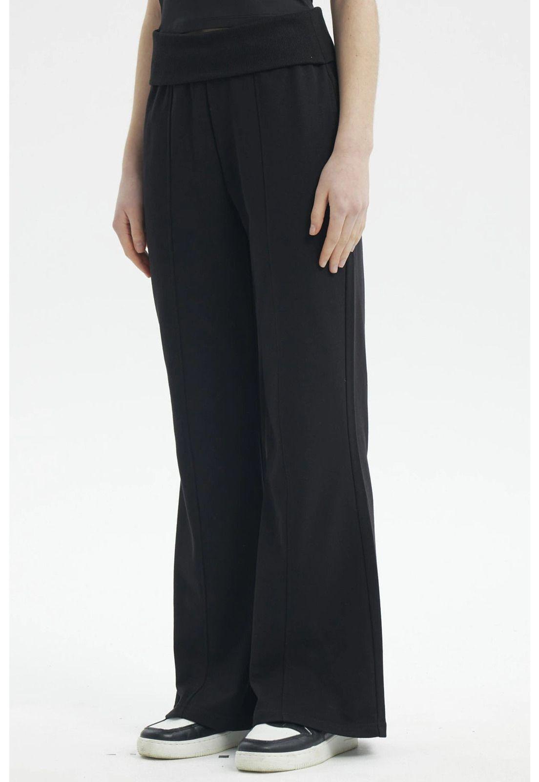 Pantalón Buzo Mujer Flare Negro-1