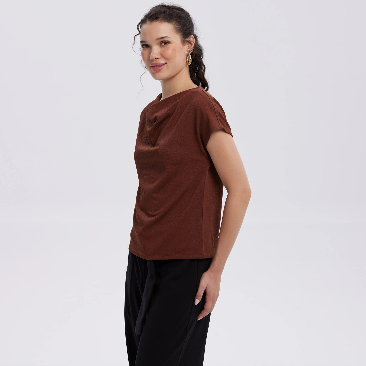 Polera Mujer Con Textura Café Oscuro-1