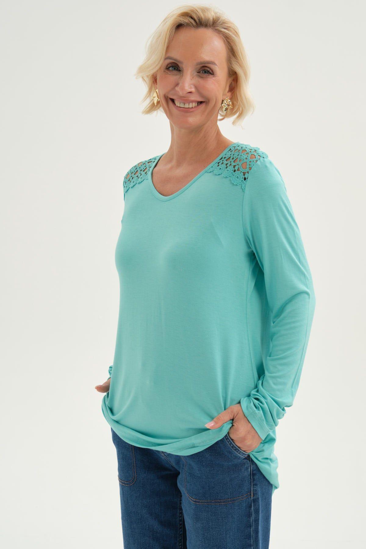 Polera Mujer Con Detalle Macramé Verde Agua-1