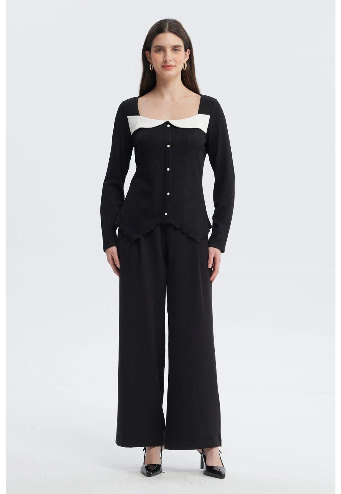 Polera Mujer Escote Cuadrado Aplicación Botones Negro-3