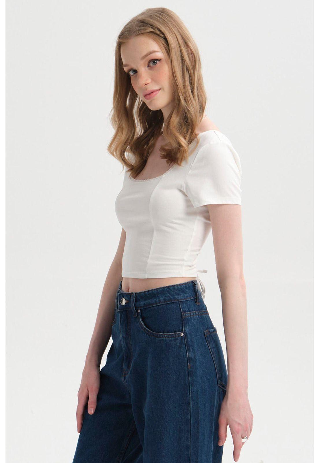 Polera Mujer Amarras Espalda Crudo-1