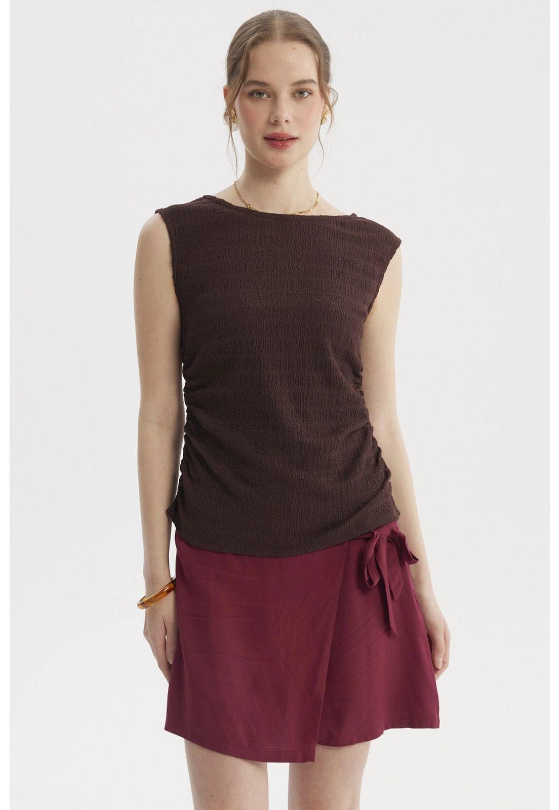 Polera Mujer Bote Drapeada Café Oscuro-0