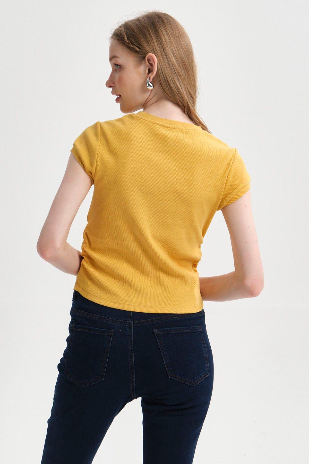 Polera Mujer Cropped Amarillo-2