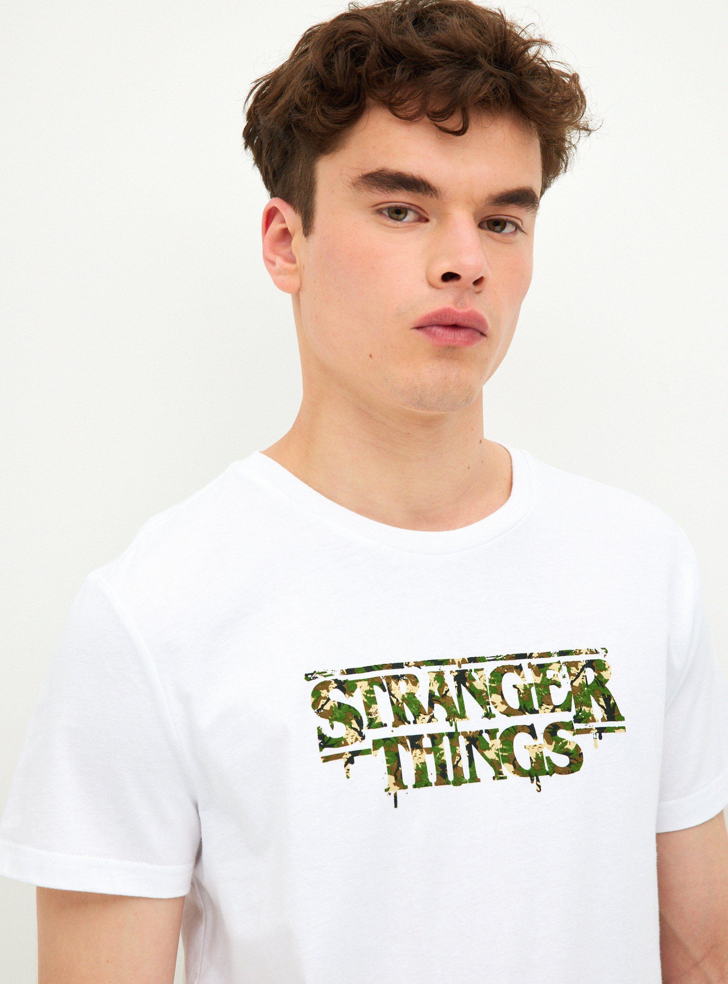 Polera Stranger Things Texto Militar-2