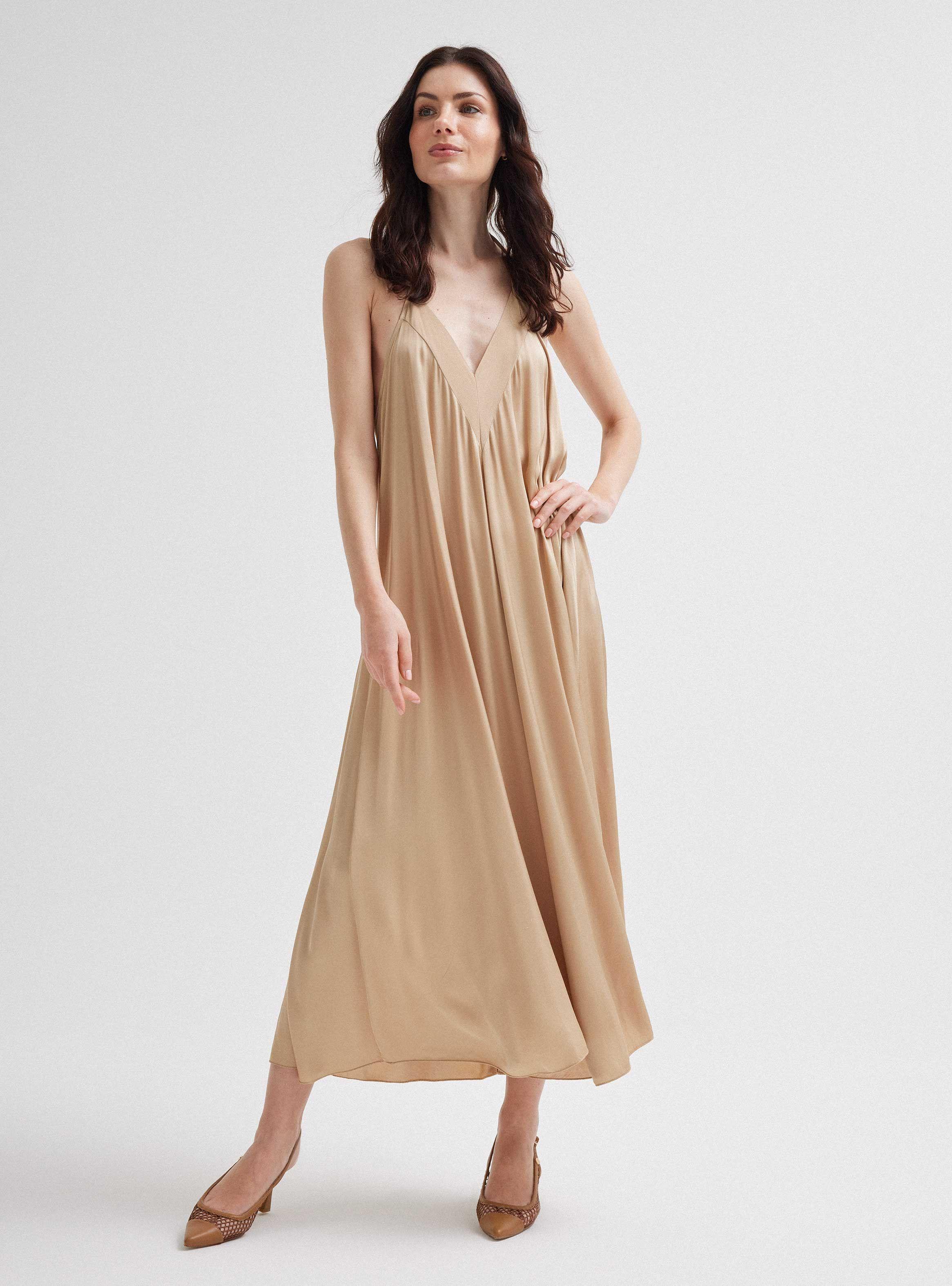 Vestido Amplio Espalda Descubierta Hecho en Italia-0