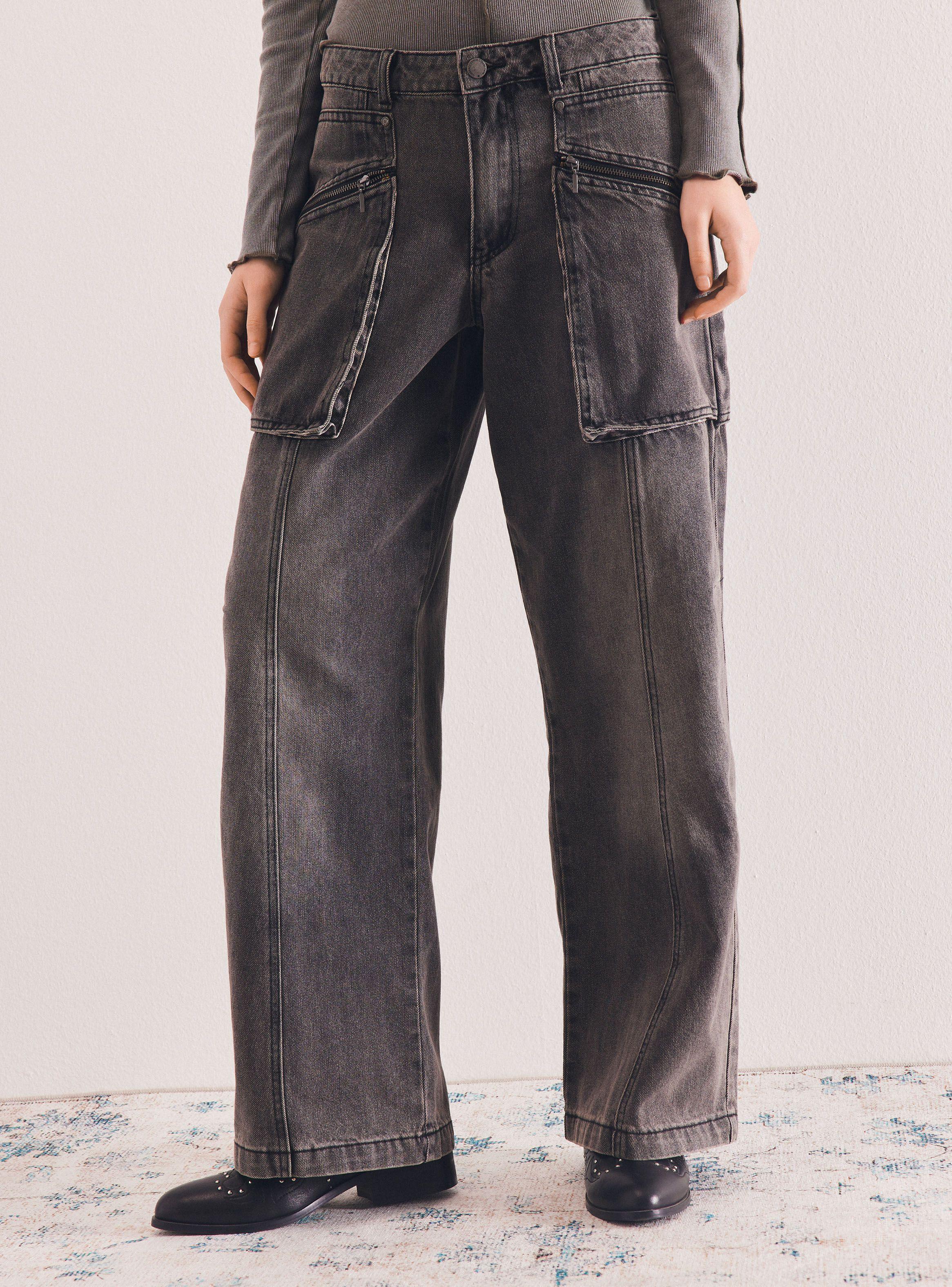 Jeans con Detalles Estampados en Fuelle de Bolsillos-0